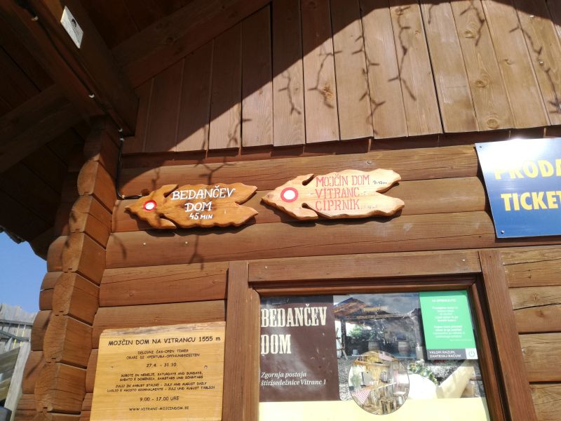 mojčin dom na vitrancu